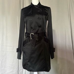 Double breasted belted trench